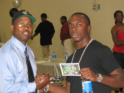 Mackroyce with C-Hall Representing Alabama to the fullest, looking for Big thangs from these guys!!!