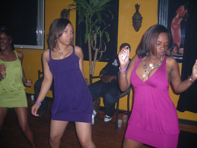 Lovely Ladies getting down